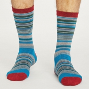 Thought Bamboe Sokken - Lauritz Stripe Blue Slate Comfortabele sokken van bamboe en bio-katoen