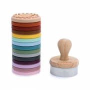 We Might Be Tiny Stampies Silicone Koekjesstempels Set van 15 silicone stempels met houten stempelhouder
