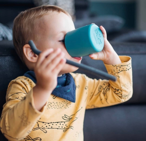 Televisie kijken Kolonisten achterstalligheid Grip Cup Drinkbeker Drinkbeker voor kinderen van voedselveilige silicone We  Might Be Tiny - Kudzu eco webshop