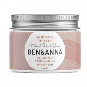 Ben&Anna Crème Mains - Amande Crèmes pour les mains végétal dans un emballage en verre