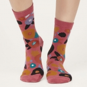 Thought Bio-Katoenen Sokken - Abstract Floral Blush Pink Comfortabele sokken van bio-katoen
